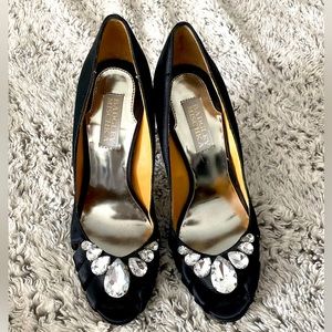 BADGLEY MISCHKA BLACK SATIN TEAR DROP PEEP TOE COCKTAIL PUMPS SIZE 7